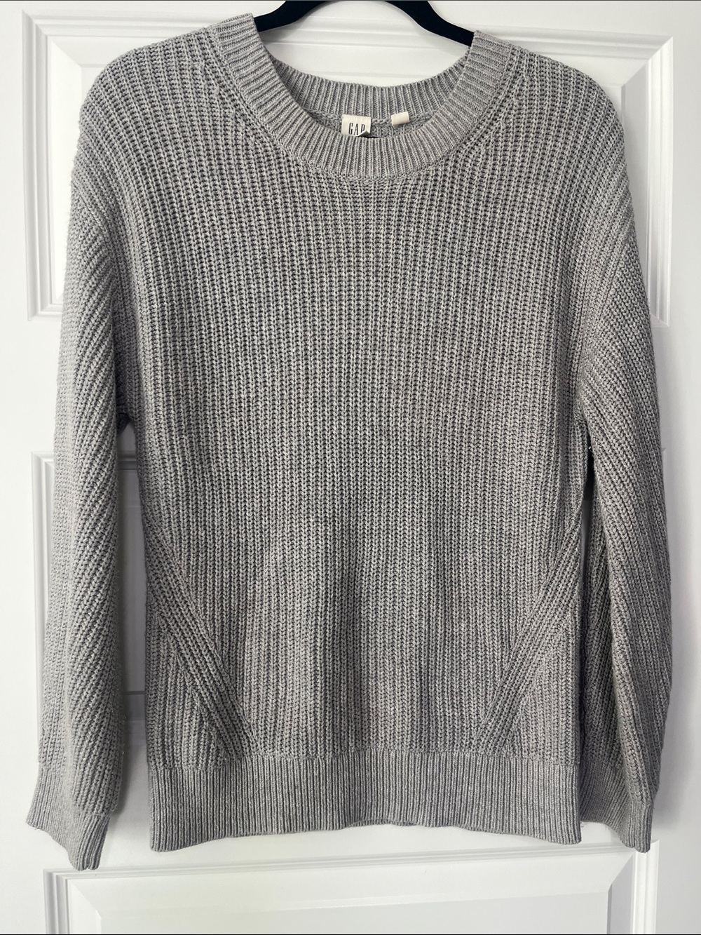 GAP Women's Gray Ribbed Crewneck Sweater